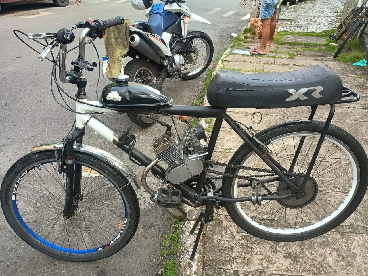 Bicicleta motorizada 80cc 