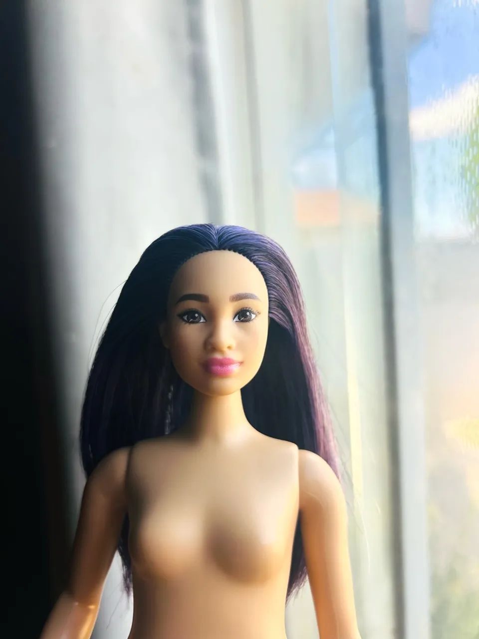 Boneca Barbie cabelo lilás  - Foto 2