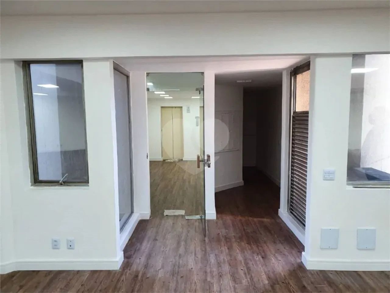Sala comercial para locação e venda. 204m² AU - Foto 5