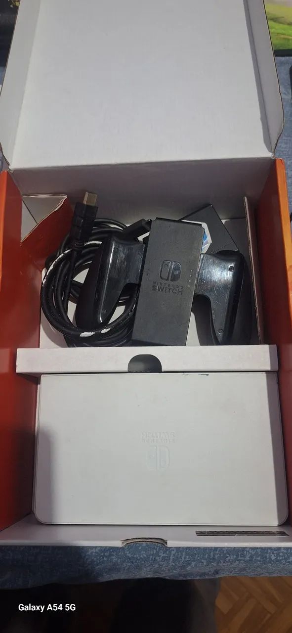 Nintendo switch oled  desbloqueado 512 gigas - Foto 2