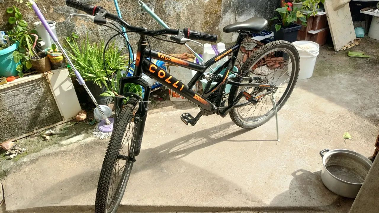 Bicicleta COLLI Aro 26 R$1000