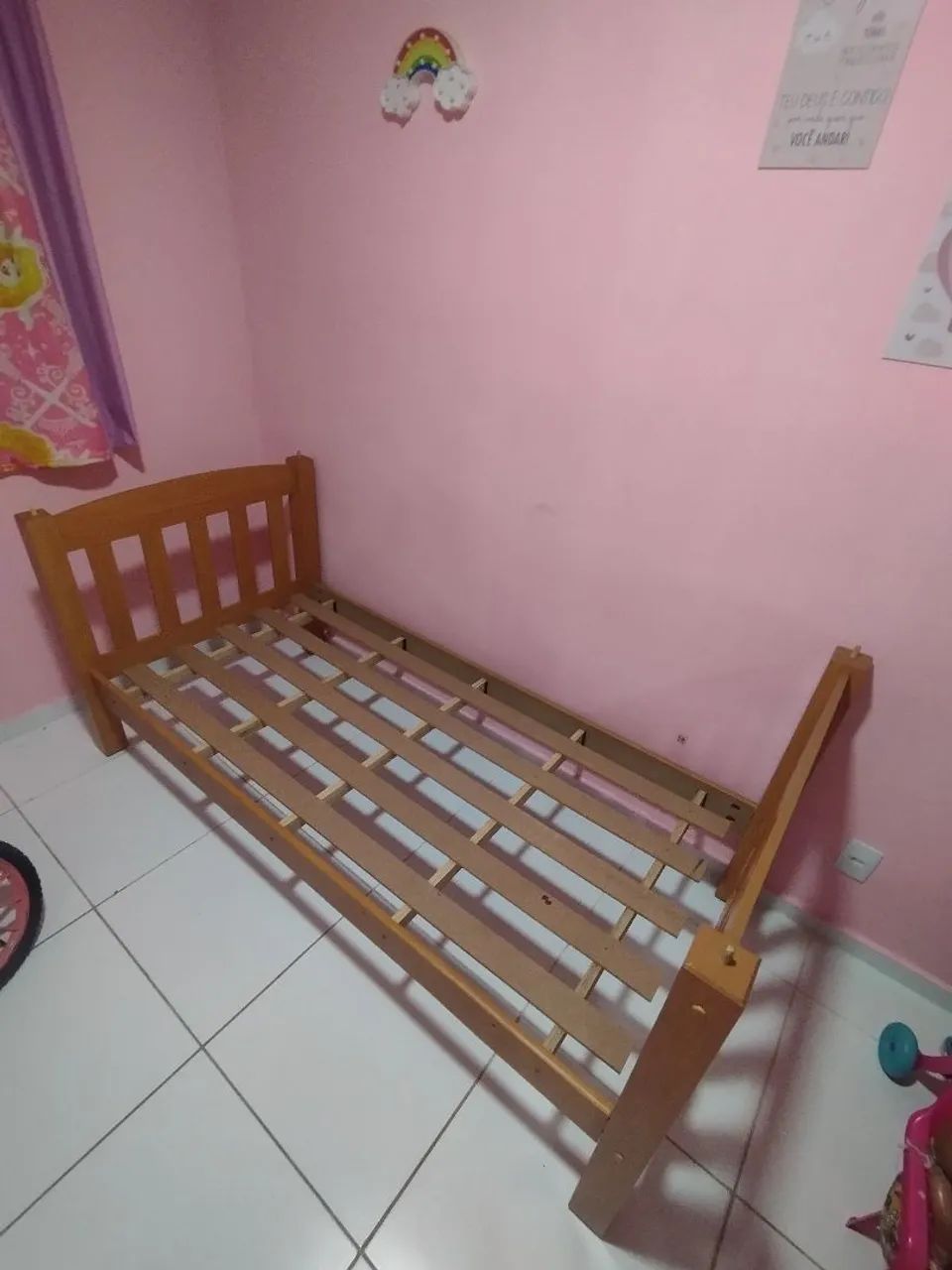 Cama de solteiro 