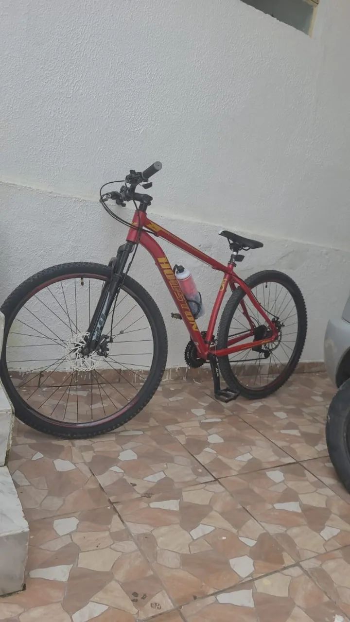 Bicicleta aro 29 / aceito troca .