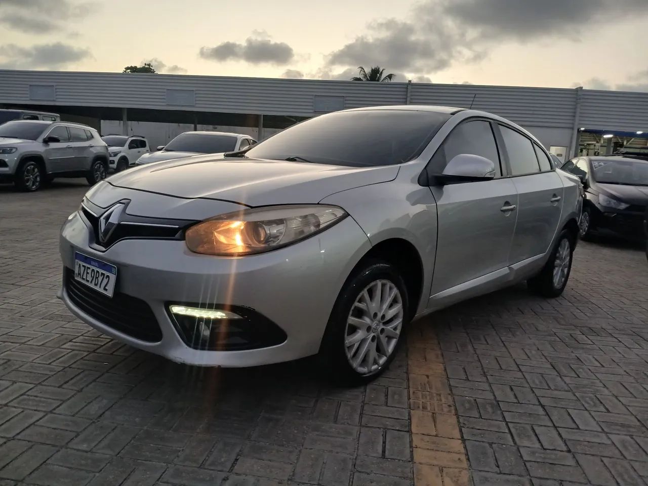Renault Fluence FLUENCE Sed. Dyn. Plus 2.0 16V FLEX Aut. 2015