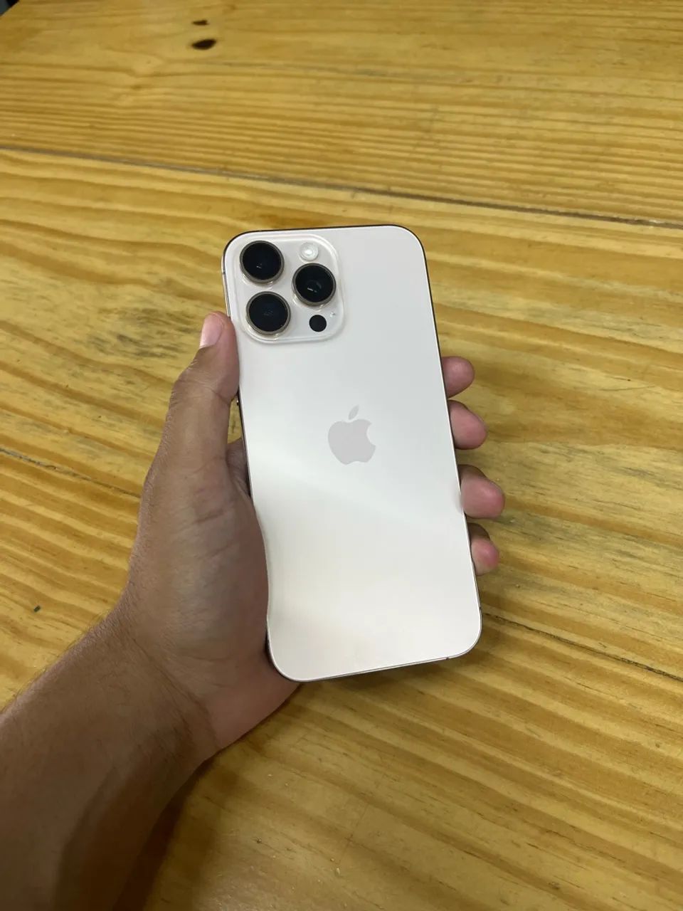 Iphone 16 Pro max 