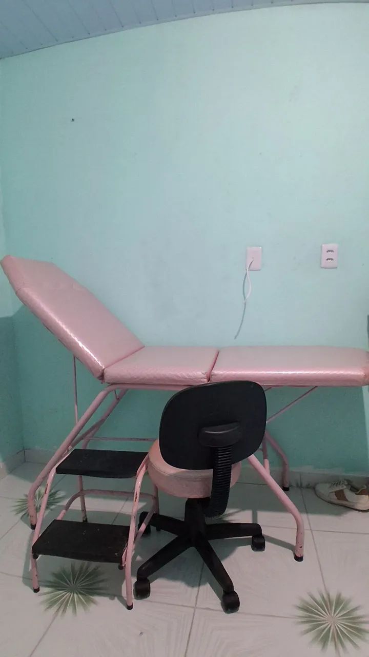 MACA DE ESTETICA + CADEIRA + ESCADA