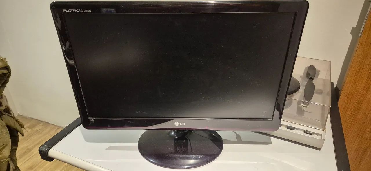 MONITOR LG FLATRON E2250
