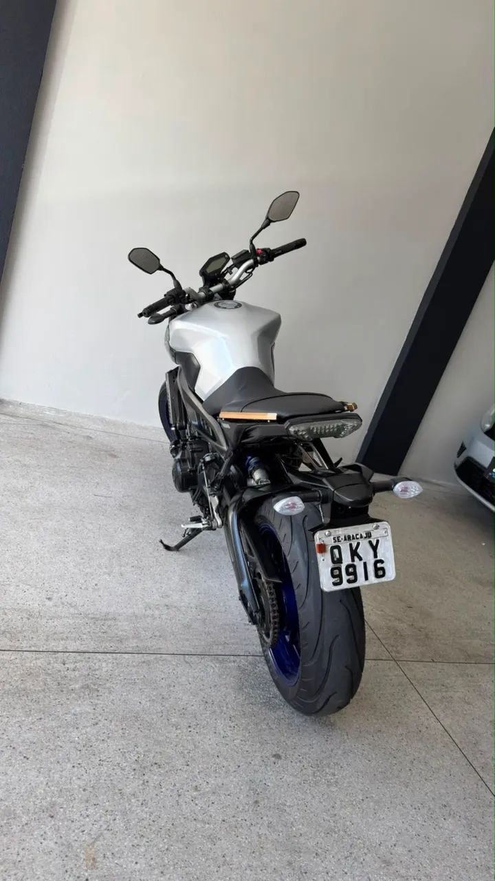 YAMAHA MT09 2017 - Foto 4