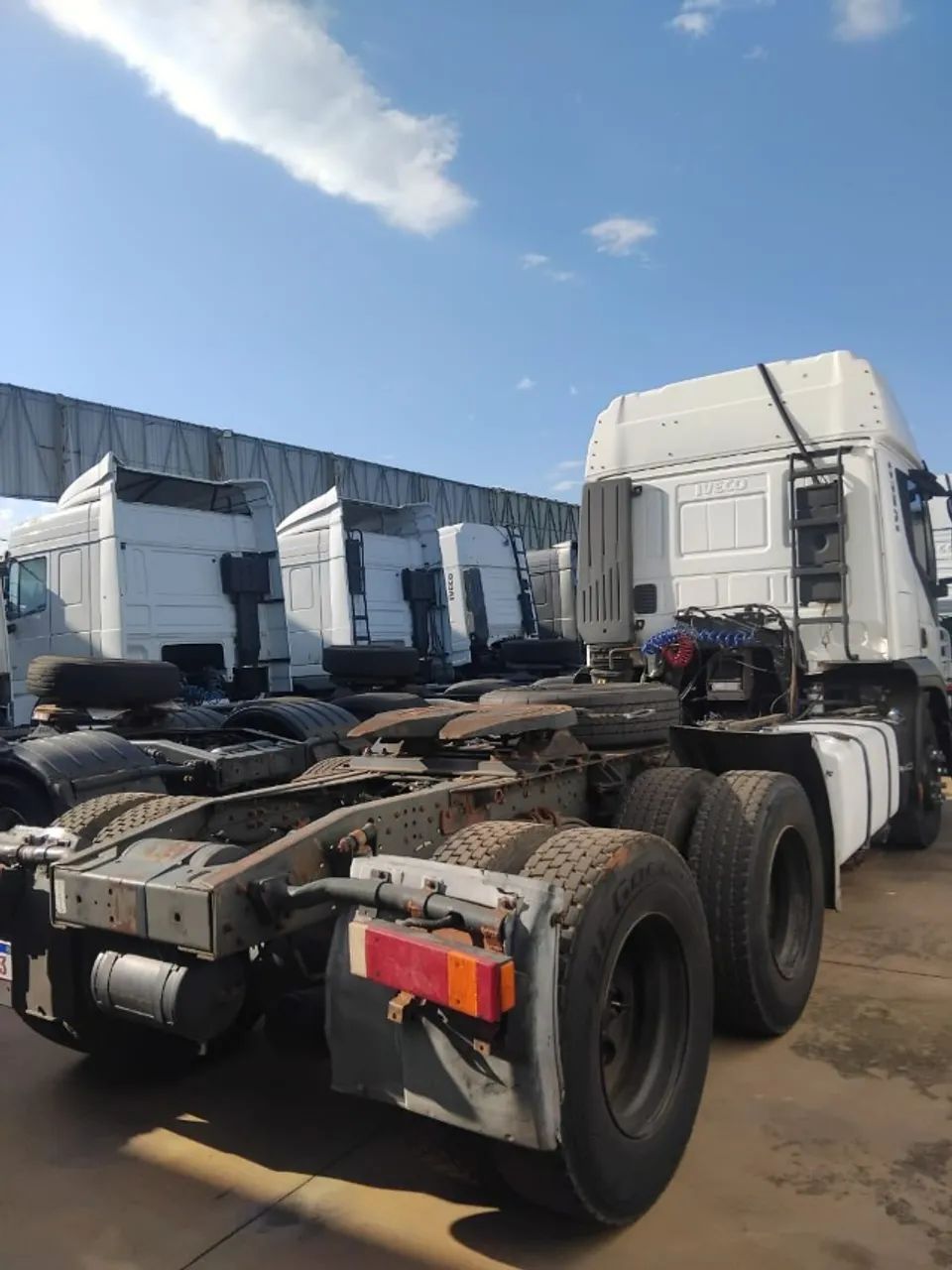  IVECÃO MACHO, BRUTO E RÚSTICO! IVECO STRALIS 480 6X4 - Foto 4
