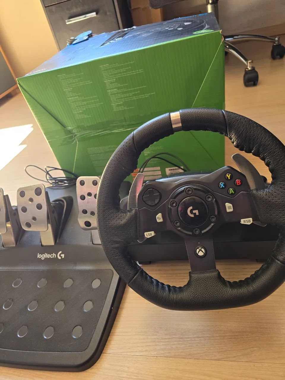 Volante Logitech G920 - Xbox e PC