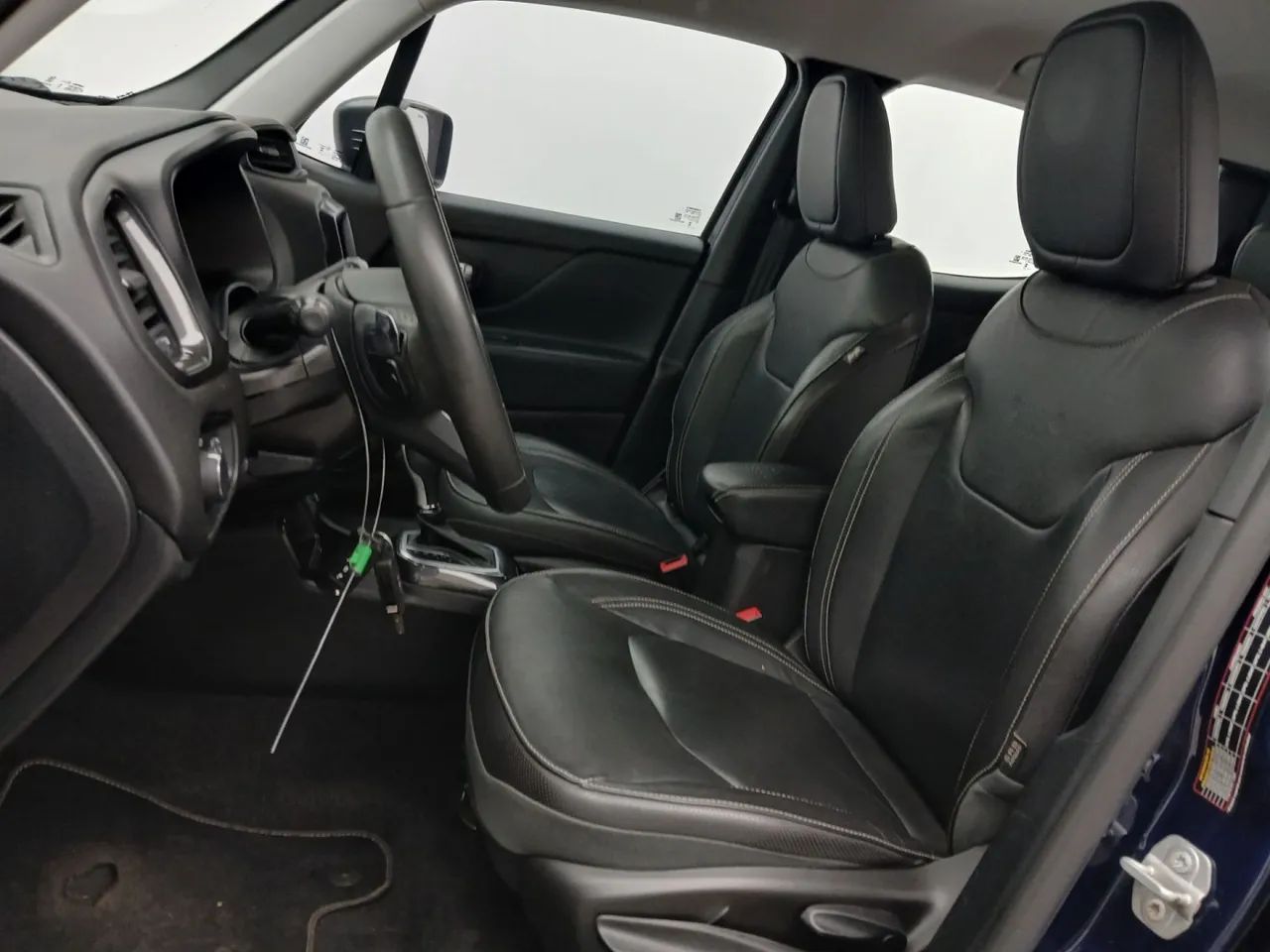 Jeep Renegade Long. T270 1.3 TB 4x2 Flex Aut., foto 16 de 18
