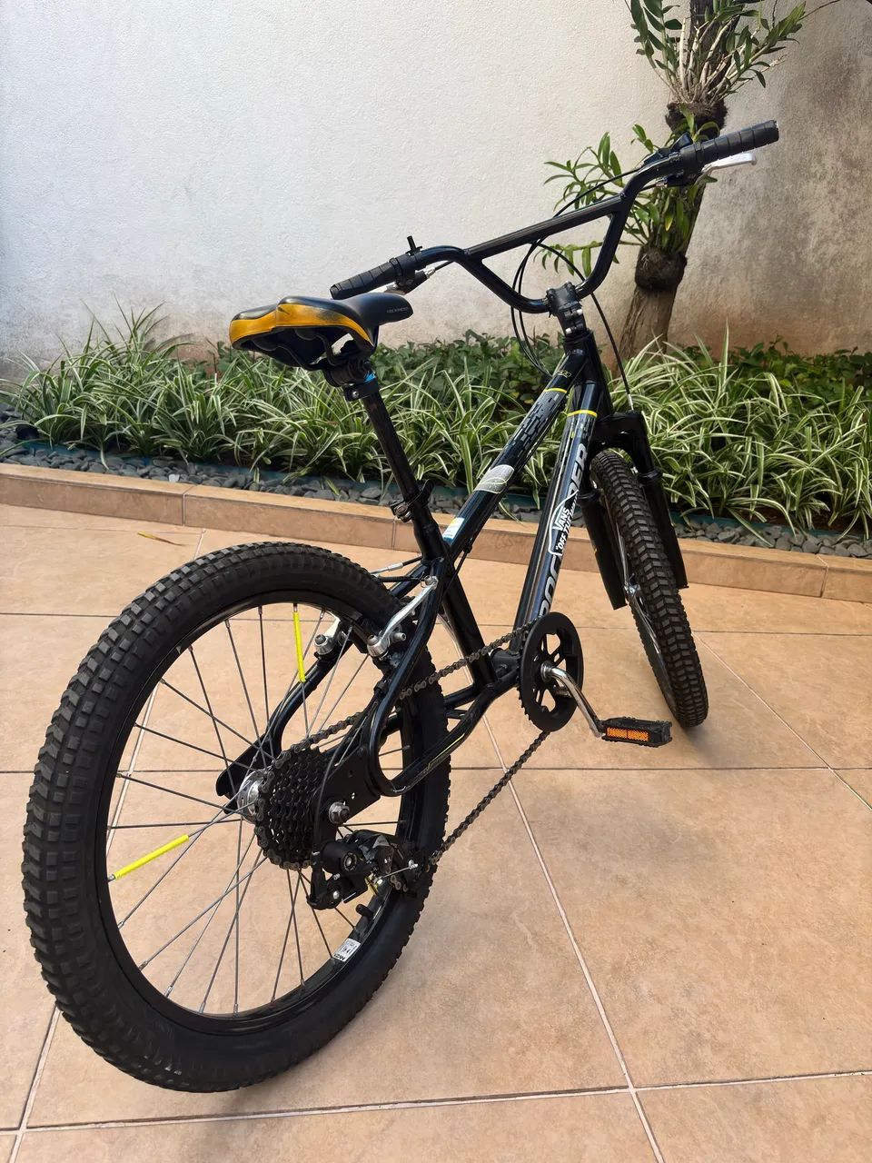 Bicicleta Rockrider ST 500 Aro 20  - Foto 4