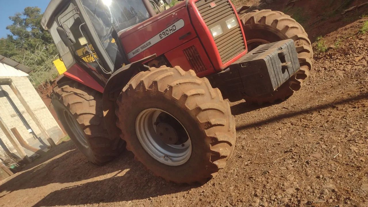 Trator  - Foto 3
