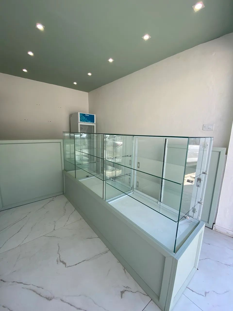 Vitrine Vidro Temperado, 2.20 x 0.80 