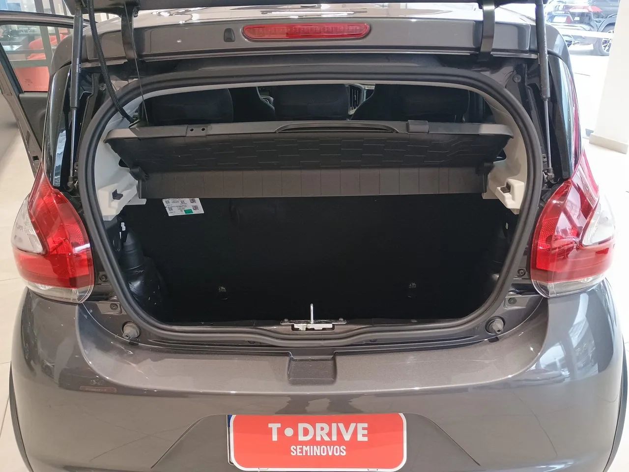 Fiat Mobi LIKE 1.0 Fire Flex 5p., foto 9 de 15