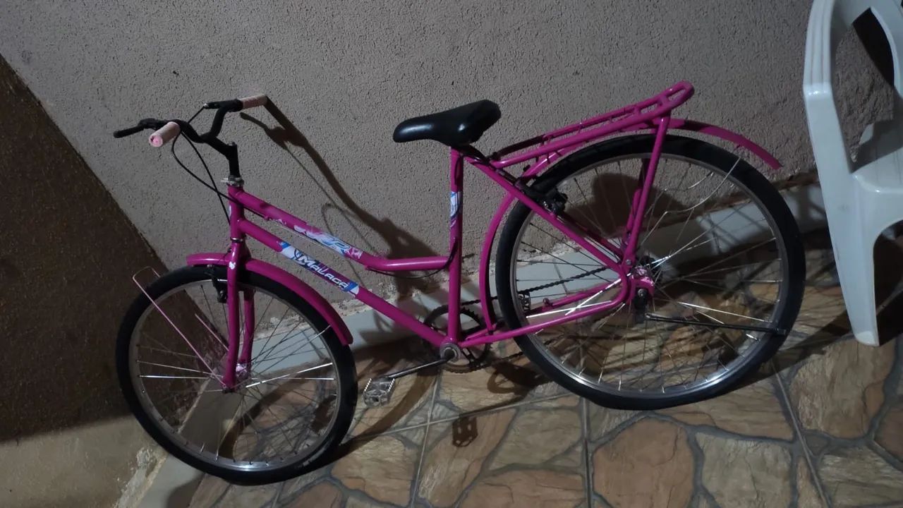 Cama casal ,base de casal ,uma bicicleta  - Foto 2