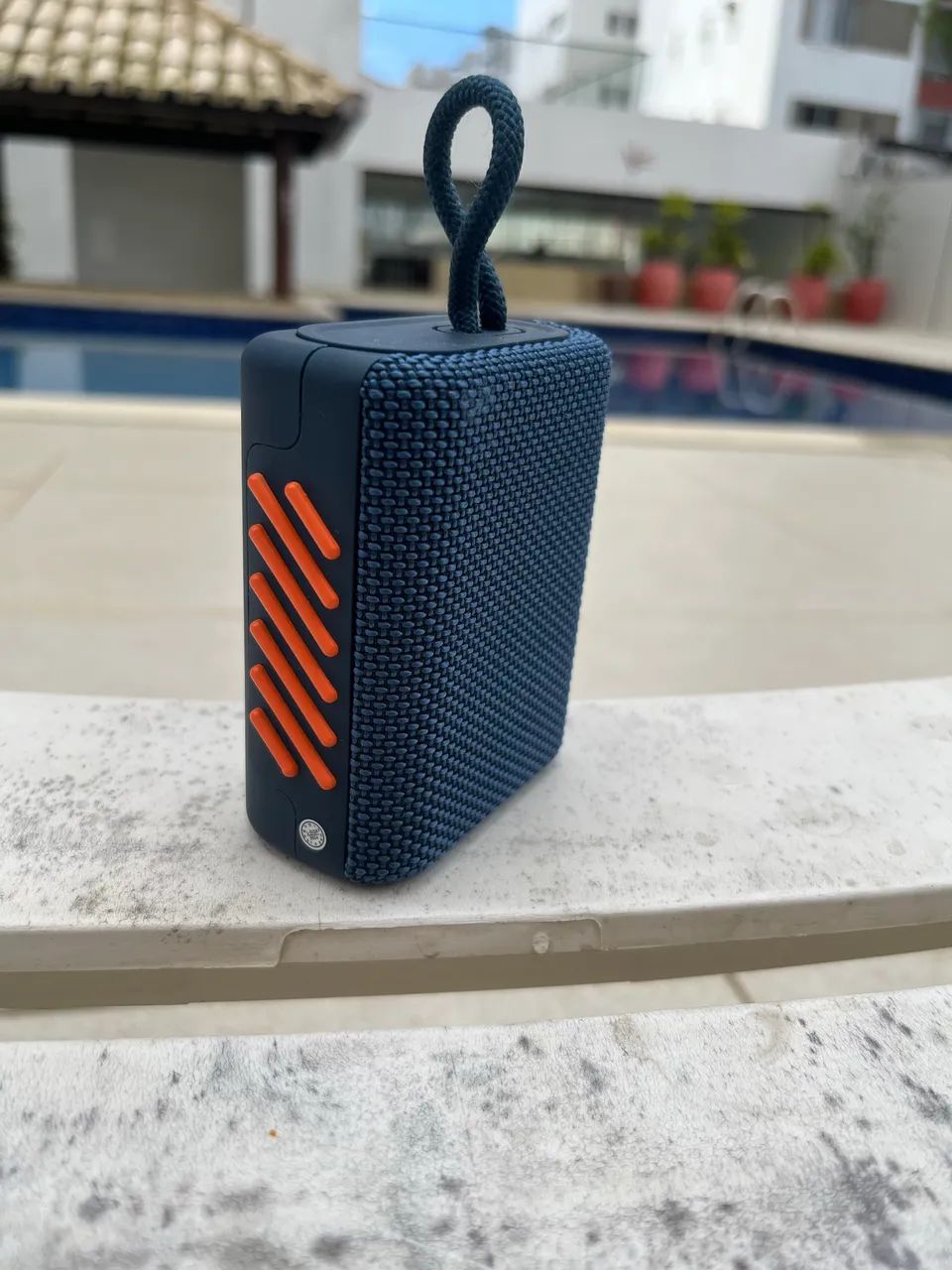 JBL Go3
