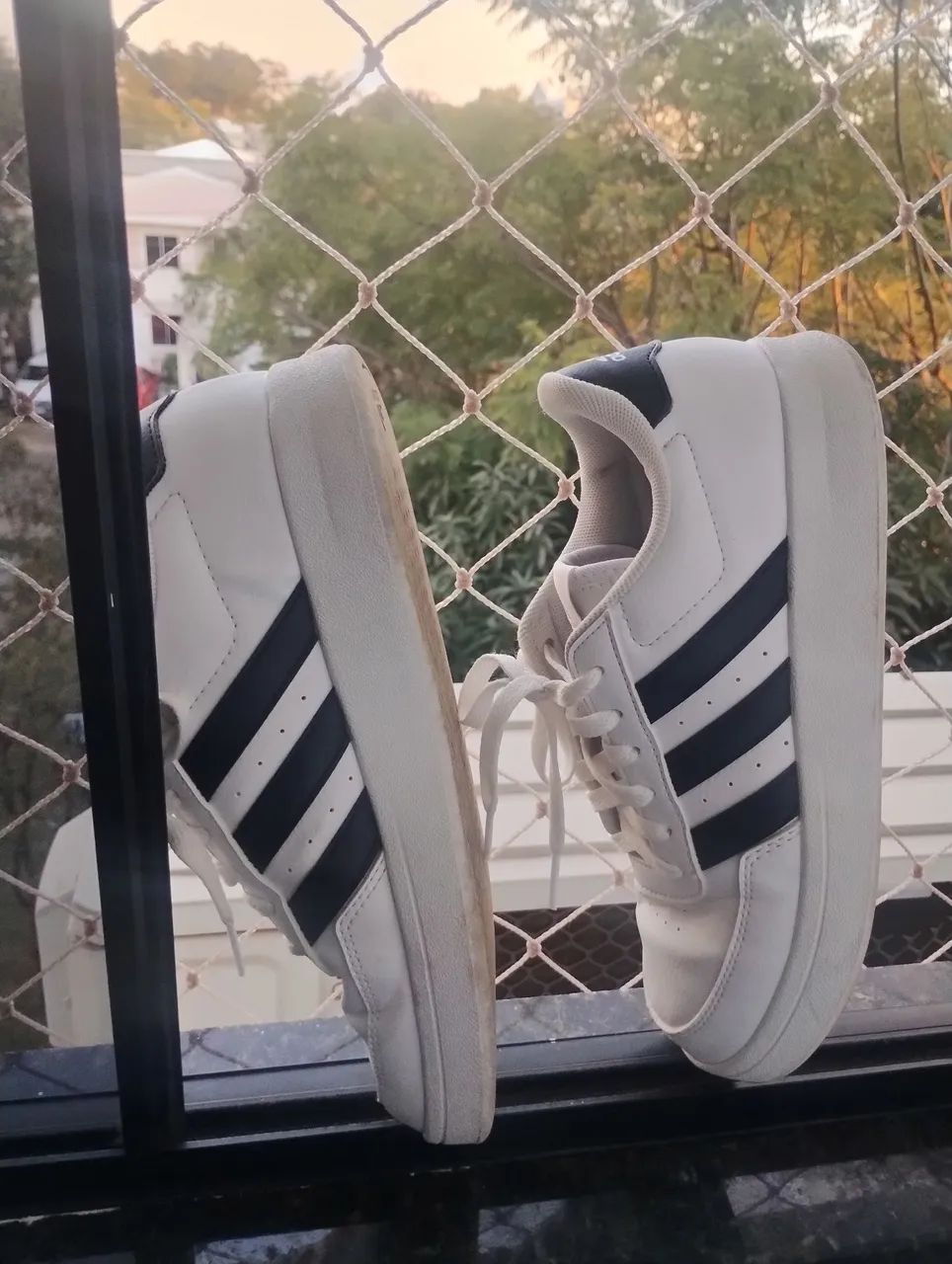 Tênis Adidas feminino - Calçados - Jardins Mangueiral (Jardim