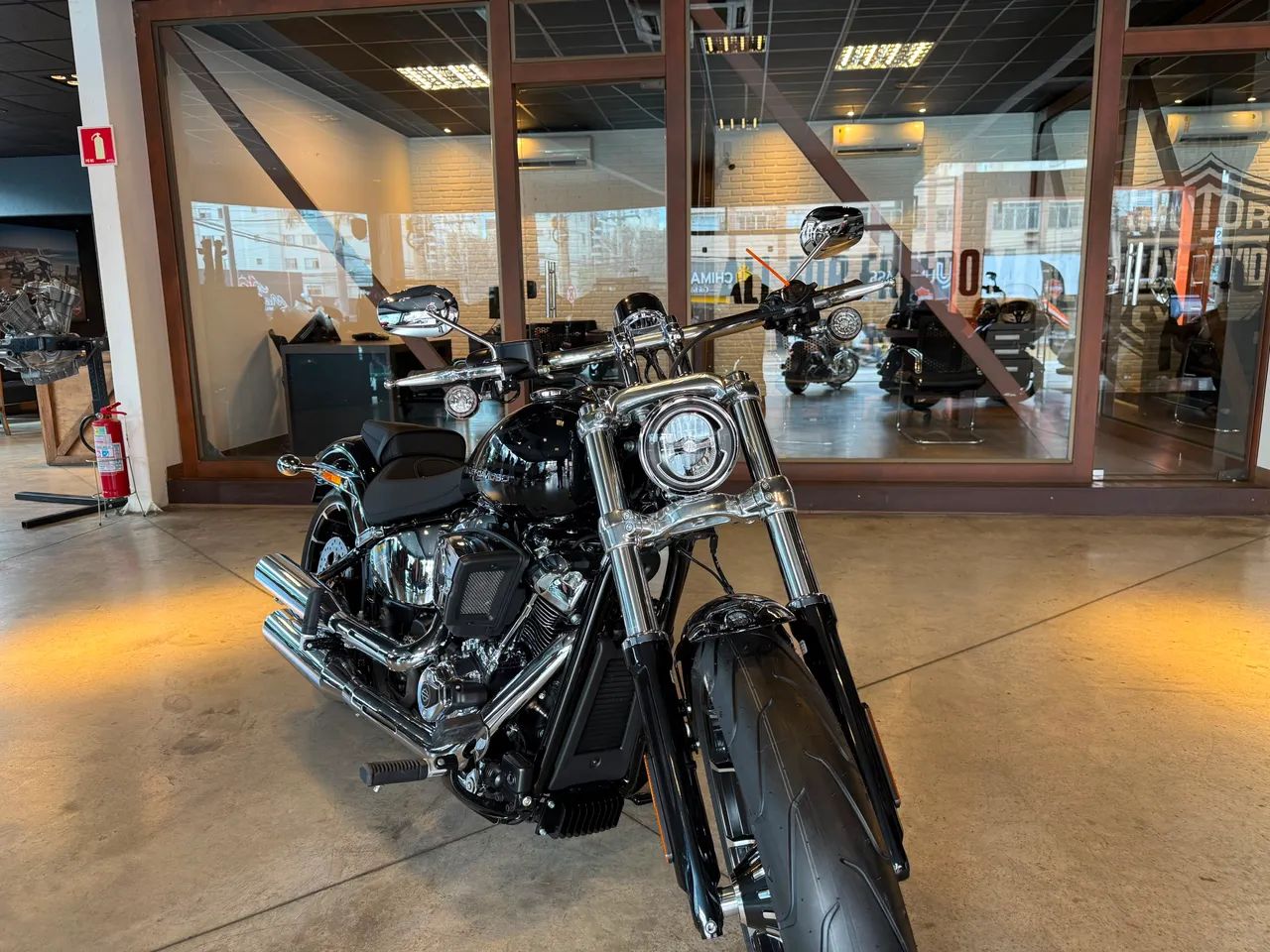 Harley-Davidson Breakout 2026 - Foto 5