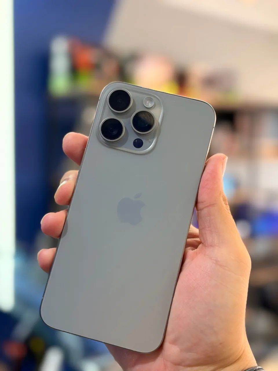 iPhone 15 pro Max 256 - titanium natural 