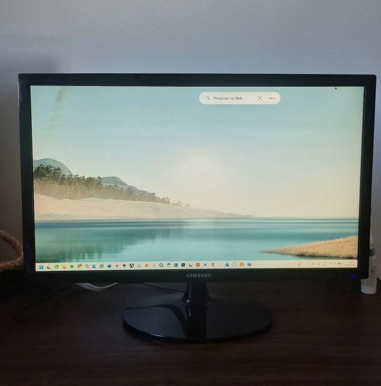 Monitor Samsung S24D332H - Foto 2