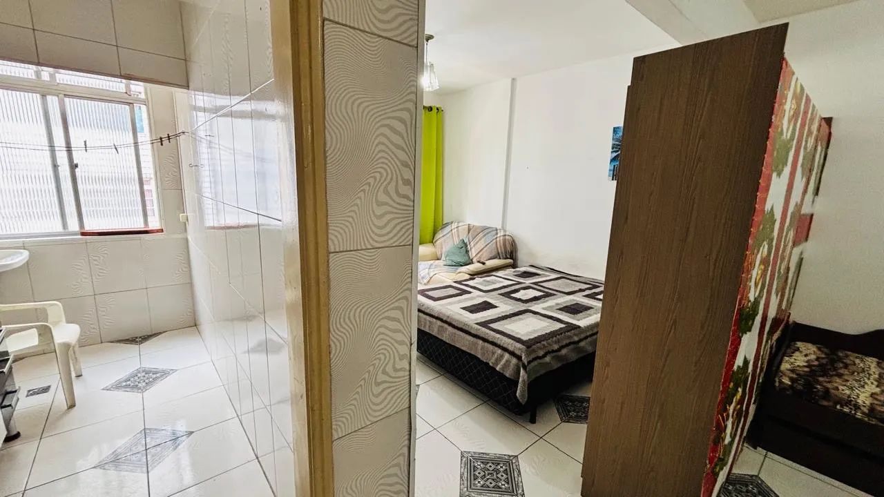 Sala living -Mobiliada - Centro- 2 quadras da praia - S.Vicente - Foto 3
