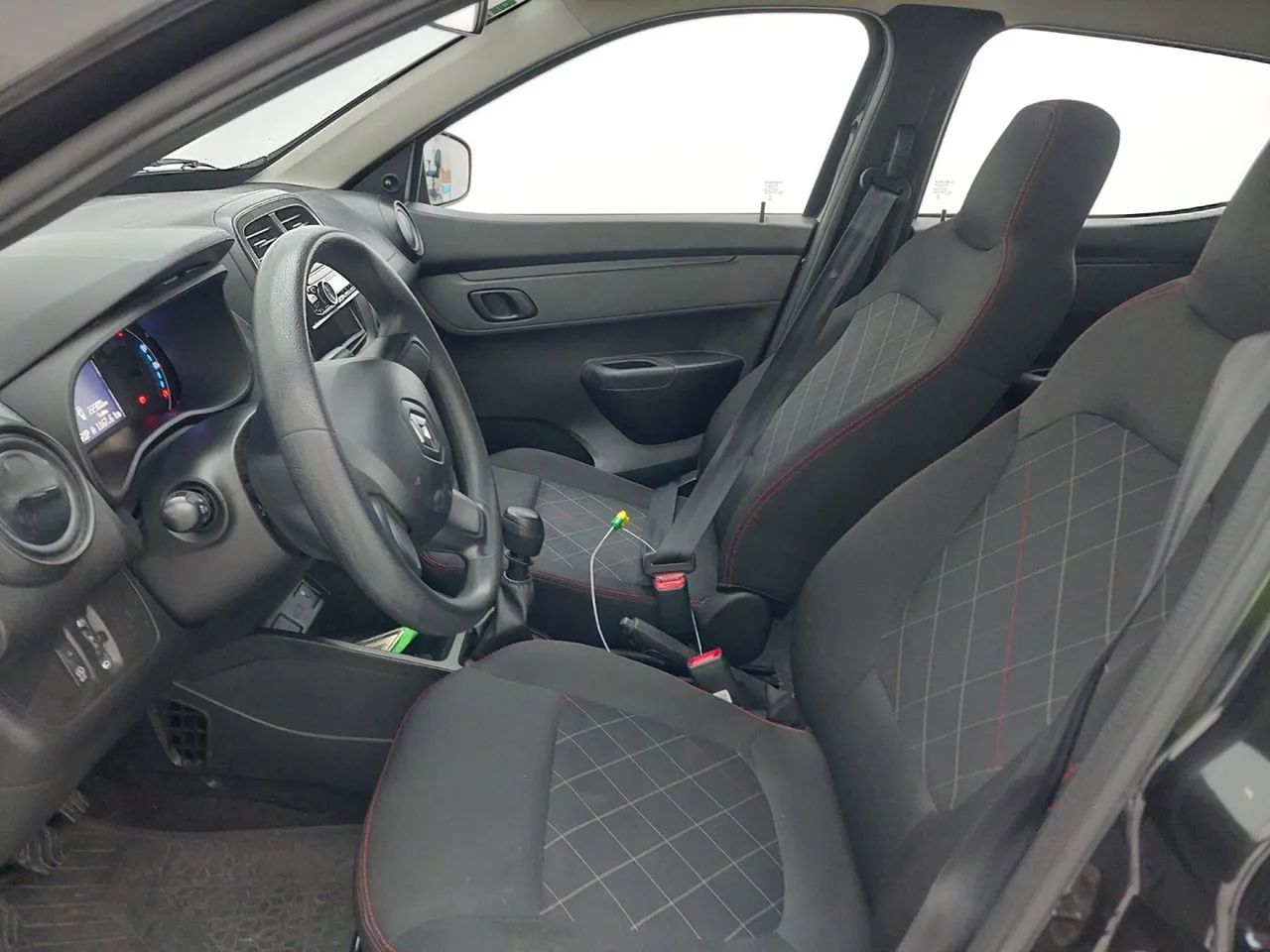 Renault Kwid 1.0 Zen, foto 17 de 18