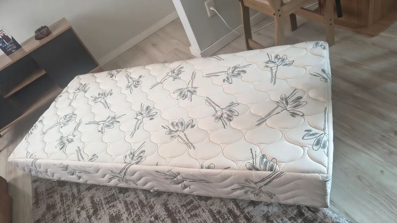 Box cama com colchão  - Foto 2