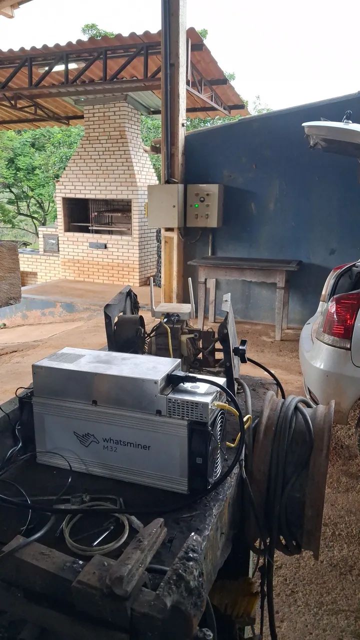 Whatsminer M32 