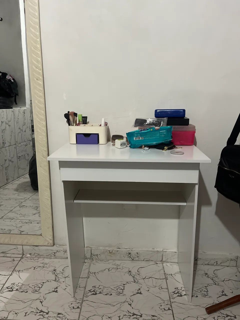 Penteadeira/escrivaninha
