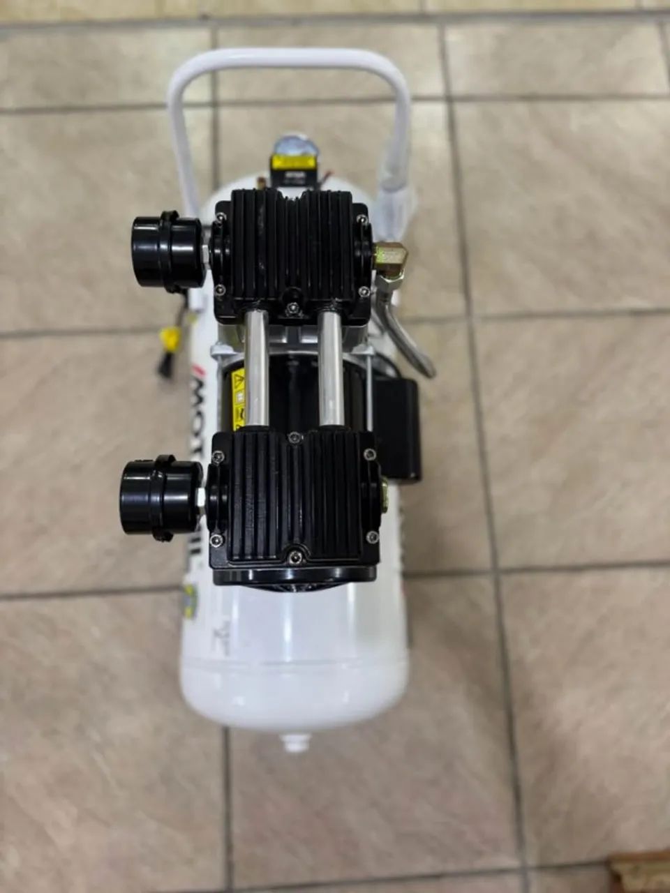 Compressor de Ar Odontológico 50L 120psi Motomil (Novo) - Foto 4