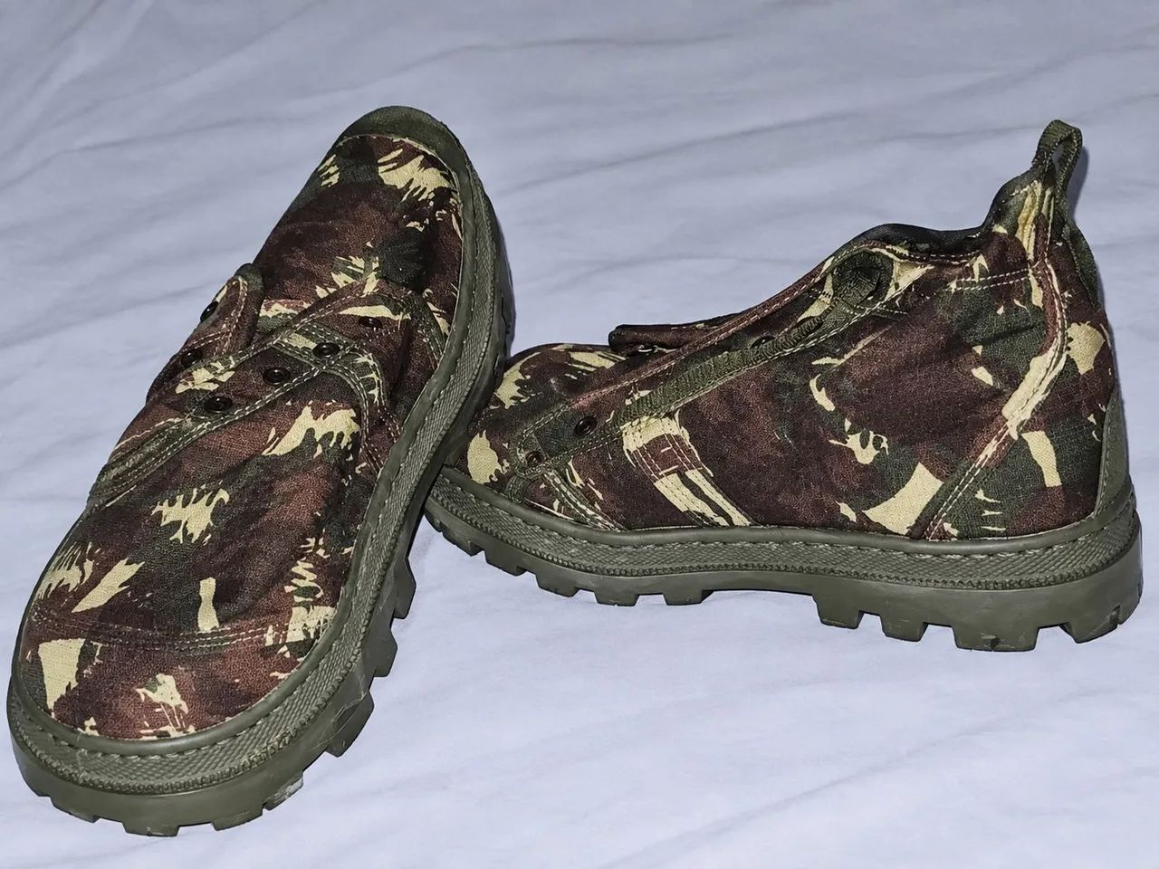 Bota Militar cano baixo - Nova