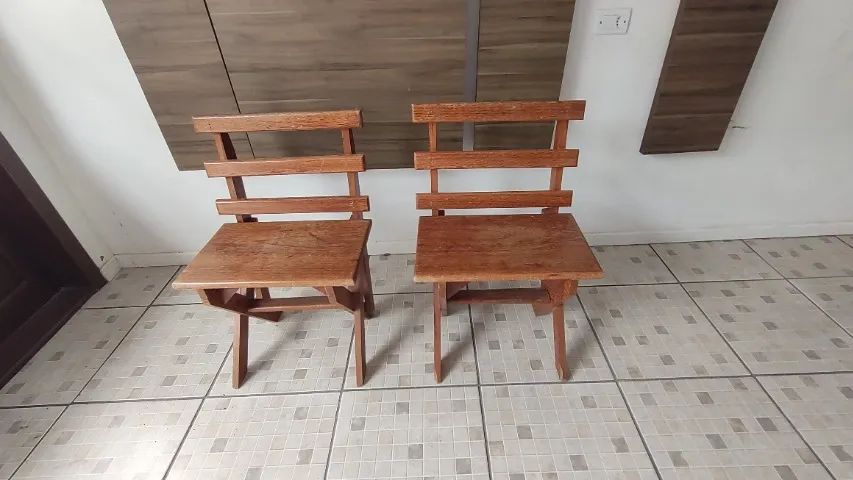 Conjunto Mesa Rústica em Madeira Maciça Angelim - com 4 Bancos - Foto 5