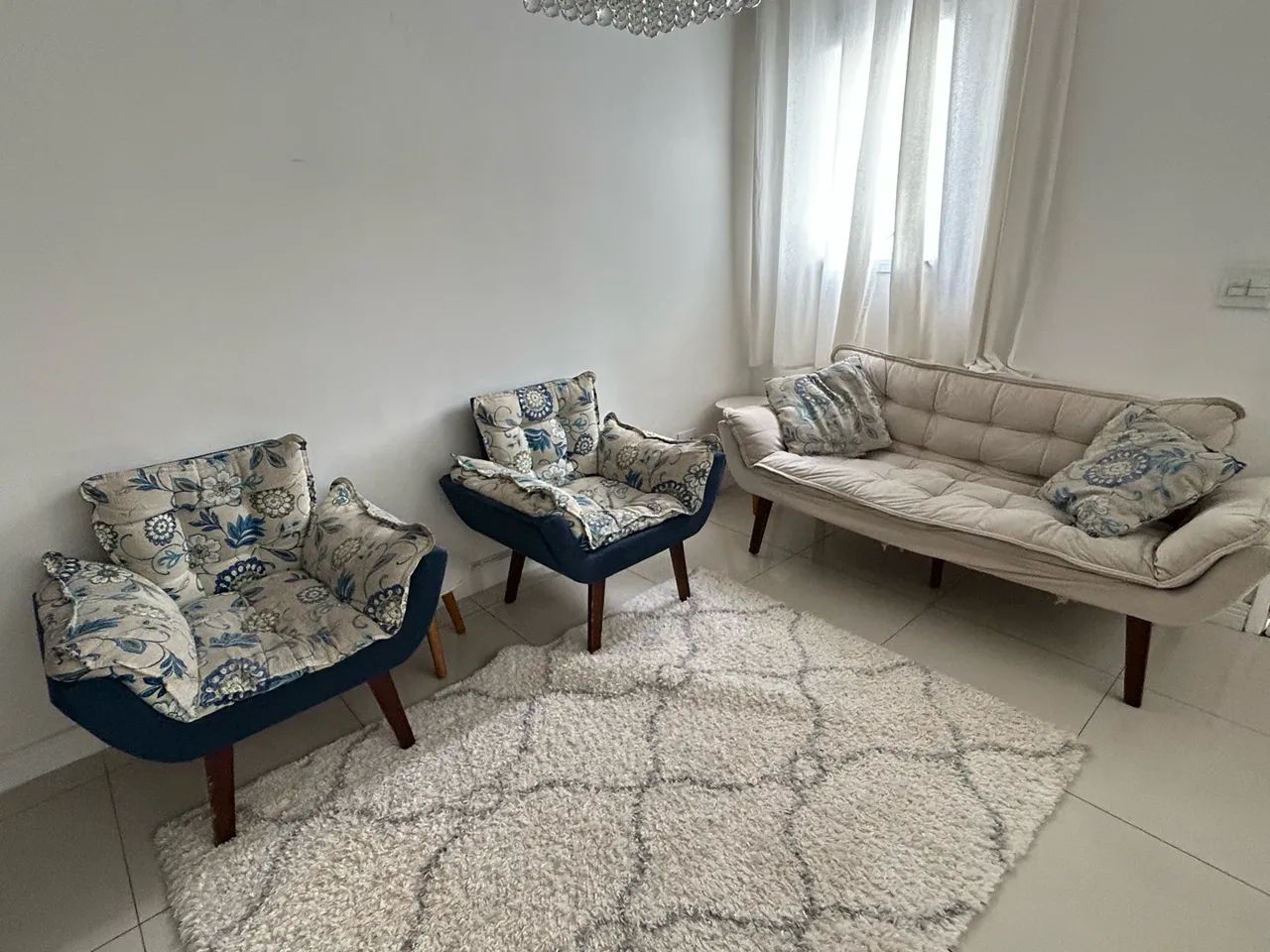 Sofá 3 lugares + 2 poltronas