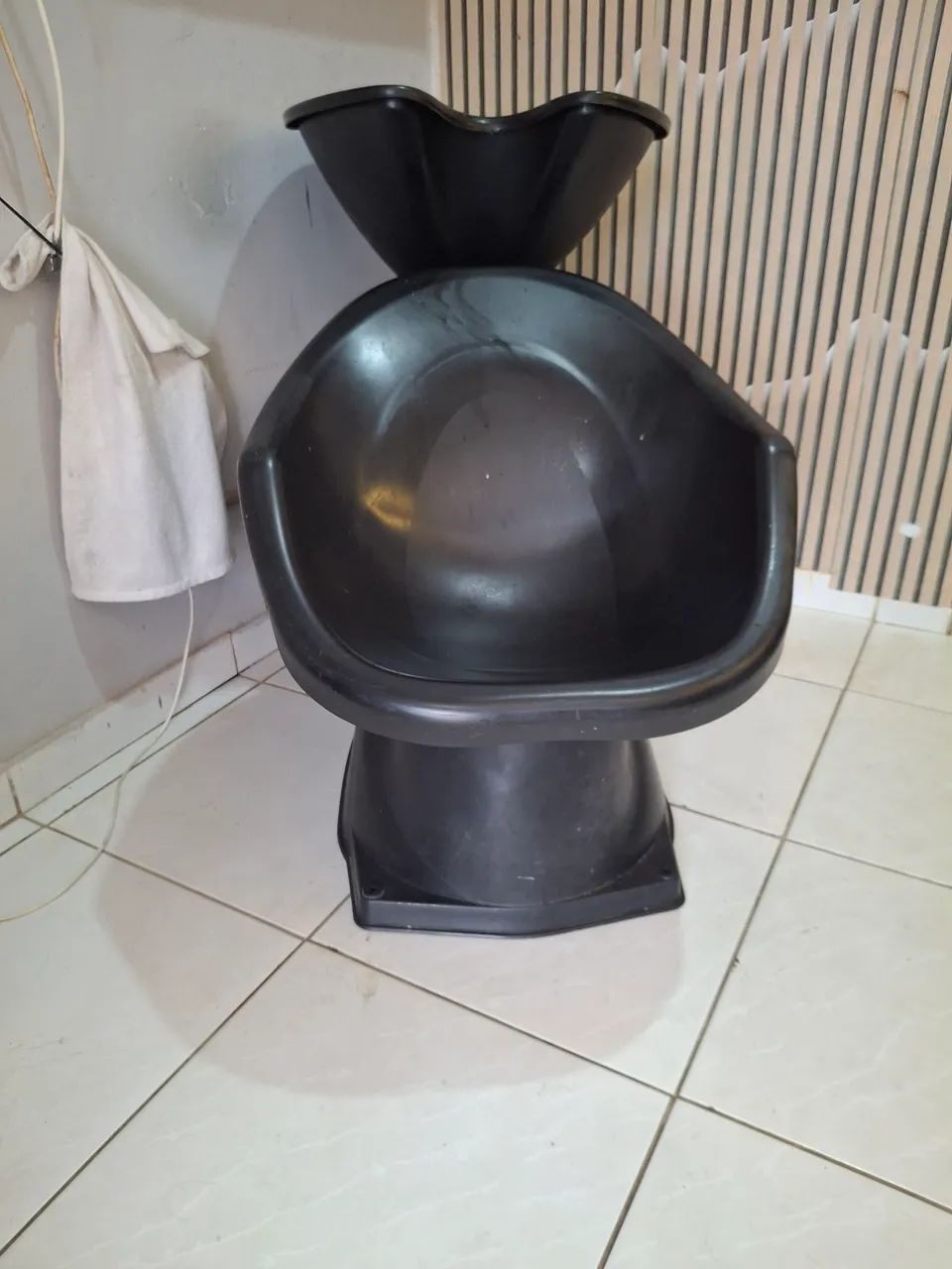 Combo de cadeiras e lavatório de cabeleiro.desapegar logo - Foto 3