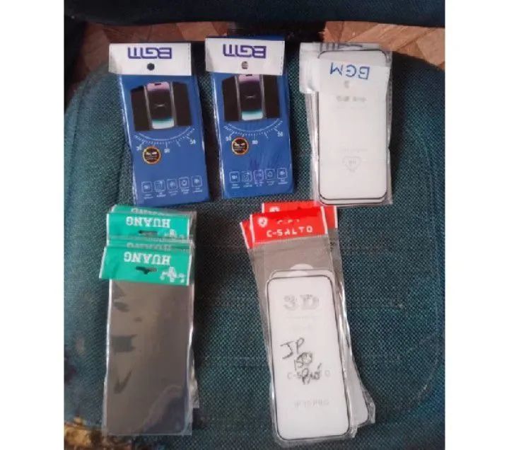 Lote com 14 películas para iPhone 15 pro Max 