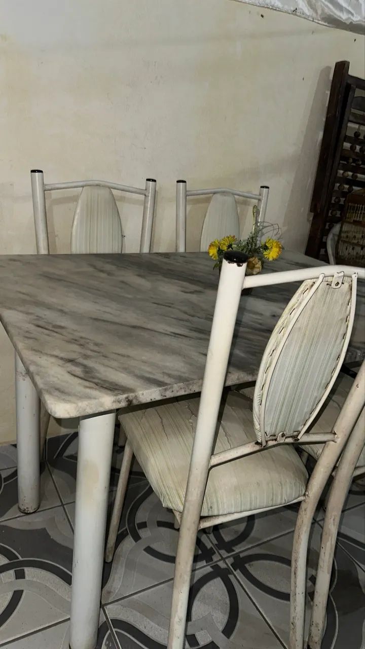 Mesa de granito com 4 cadeiras  - Foto 5