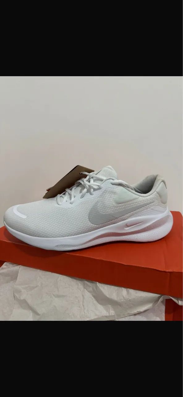 Tênis Nike revolution 7