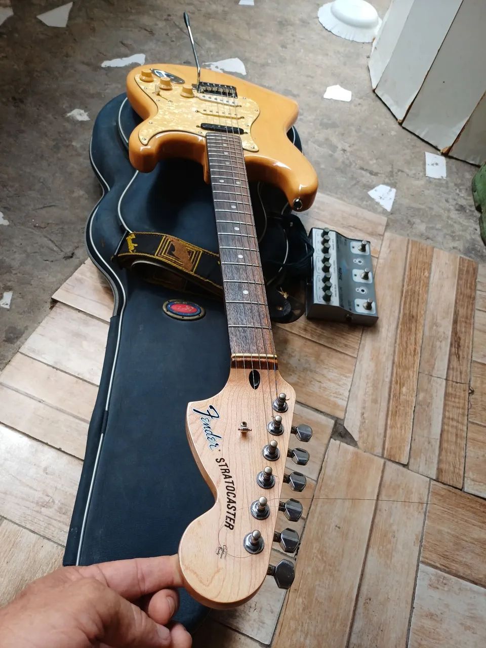 Guitarra squier standard 