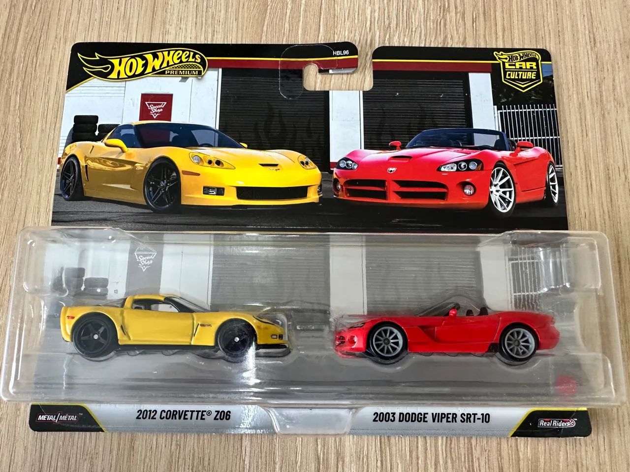 Dupla de Hot Wheels Premium - Corvette e Dodge Viper