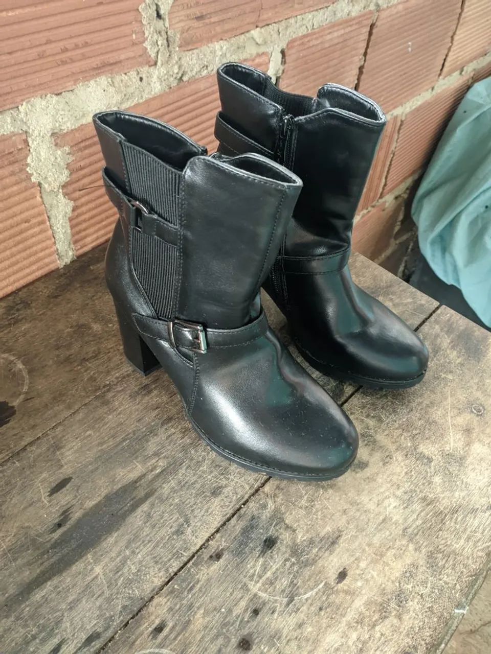 Bota mooncity 