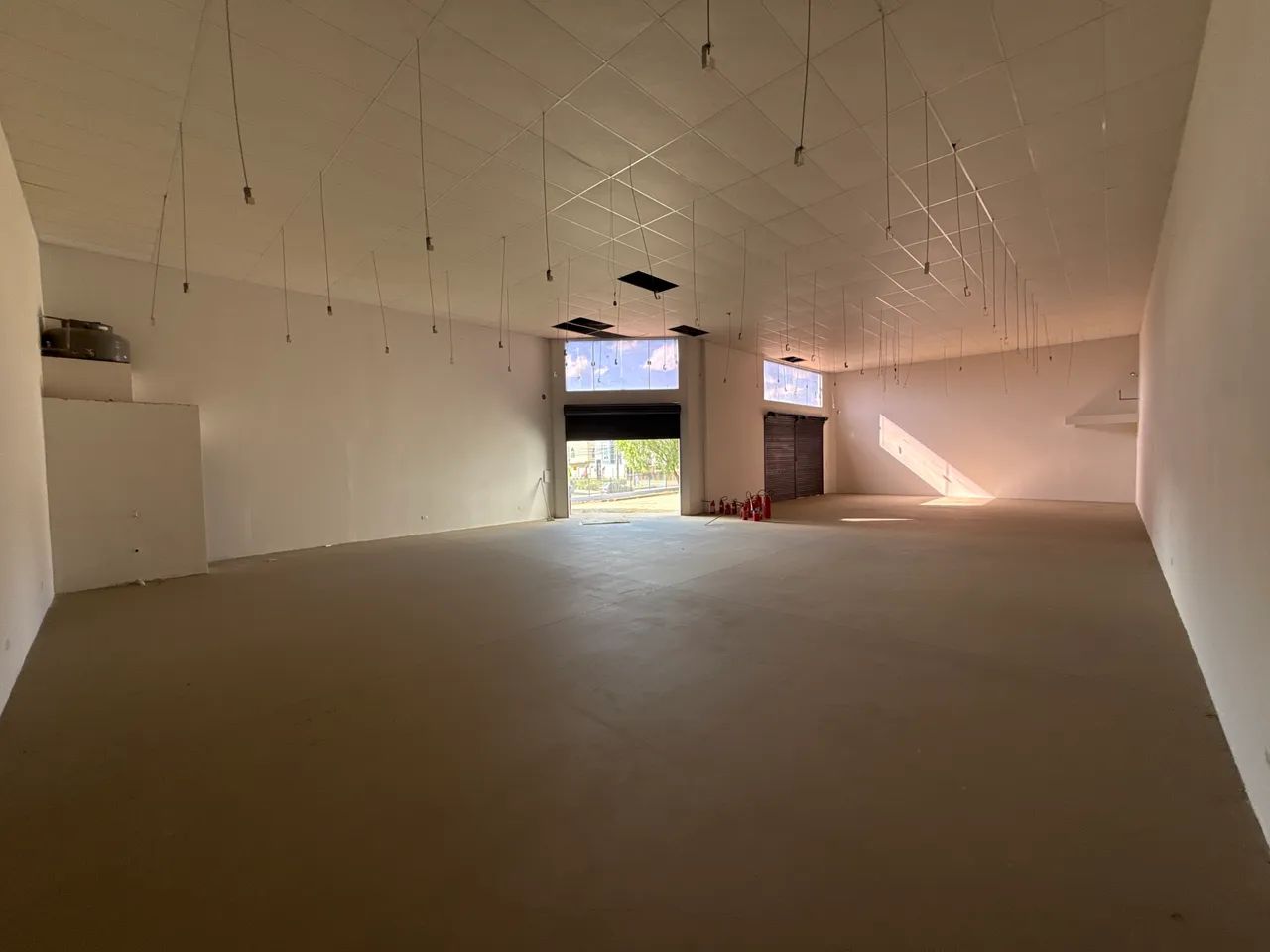 LOCAÇÃO DE SALAS COMERCIAIS - XAXIM - Curitiba - PR - Foto 3