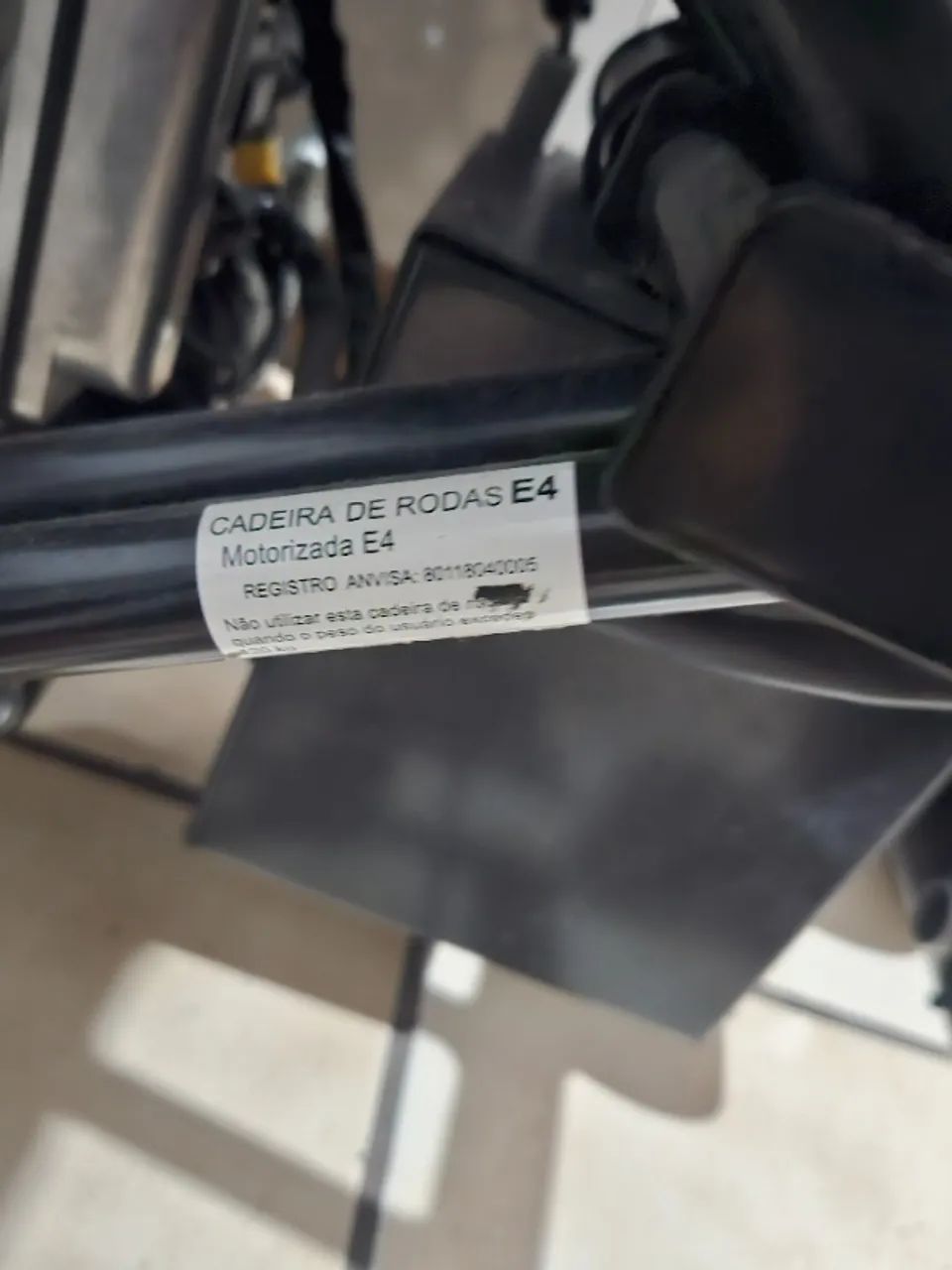 Cadeira de rodas motorizada - Foto 2