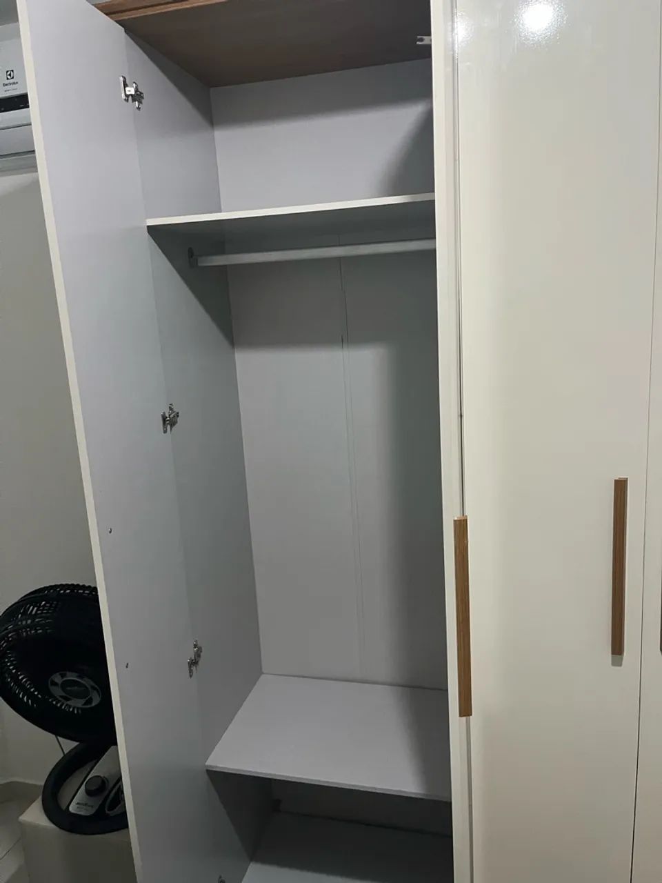 Guarda-roupa 6 portas - Foto 5
