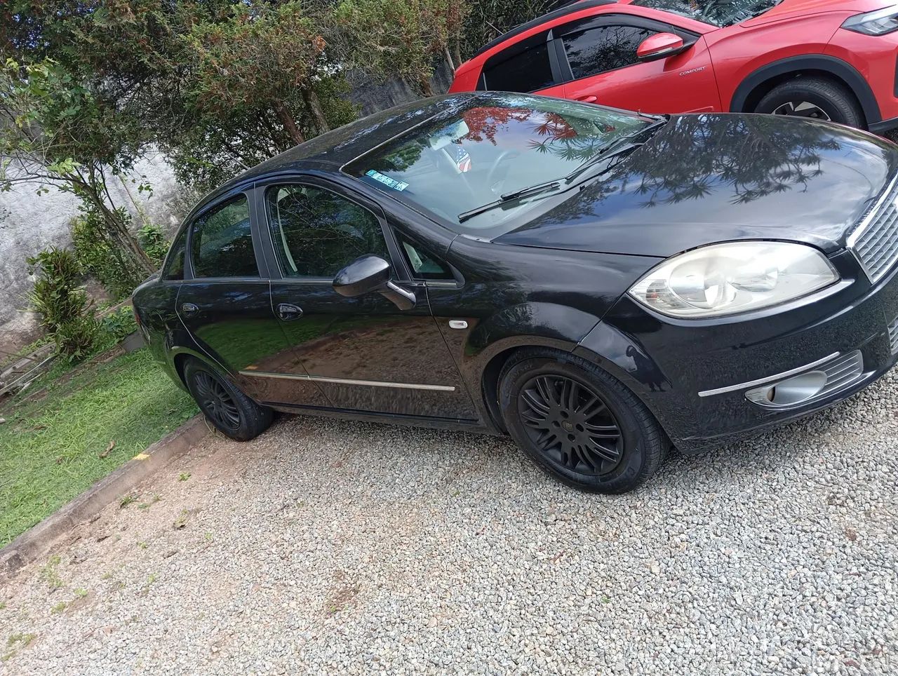 Fiat Linea Essence 1.8 Flex 16V 4P 2012 - Foto 3