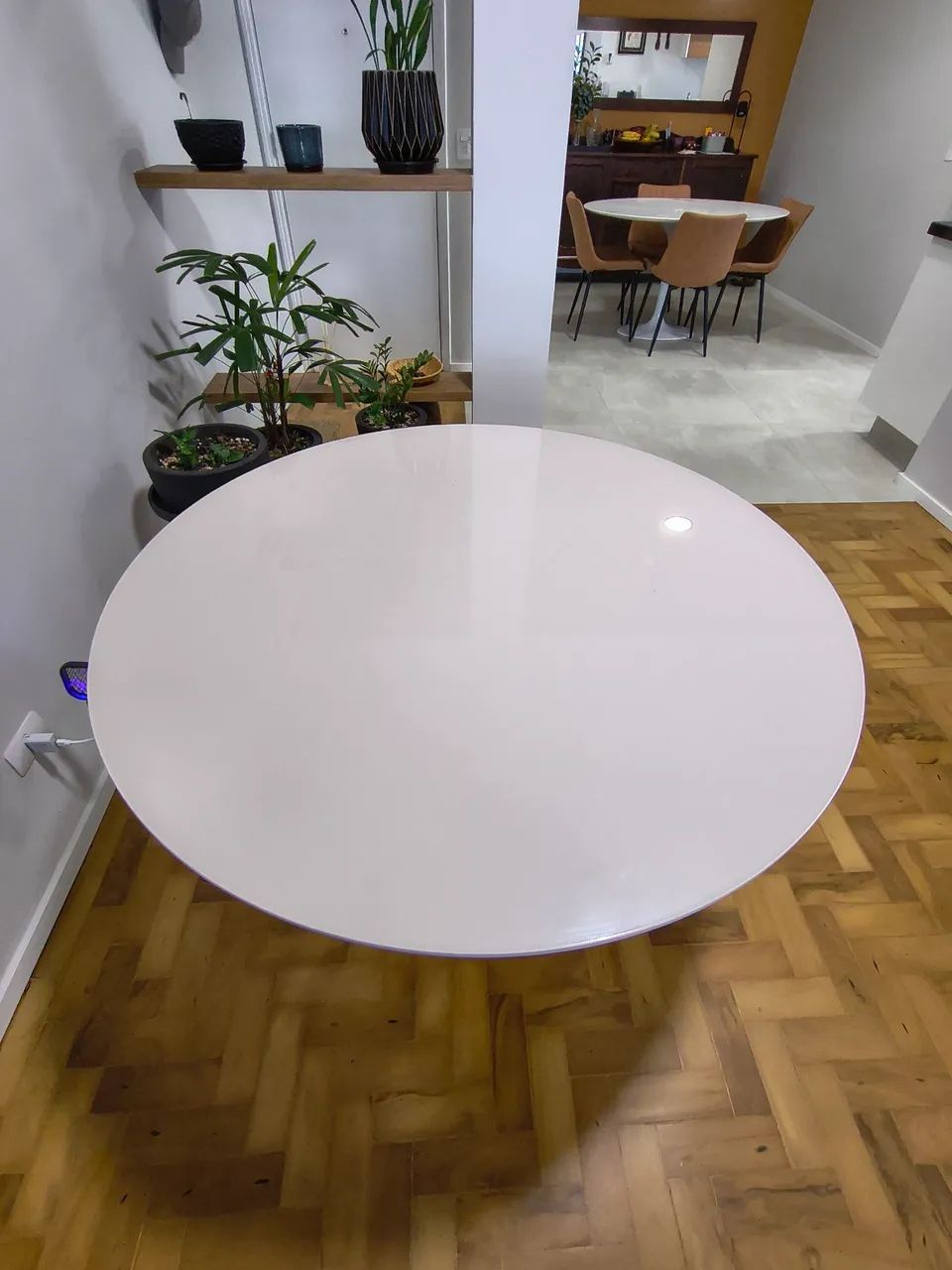 Mesa de jantar 4 lugares, semi nova. - Foto 2