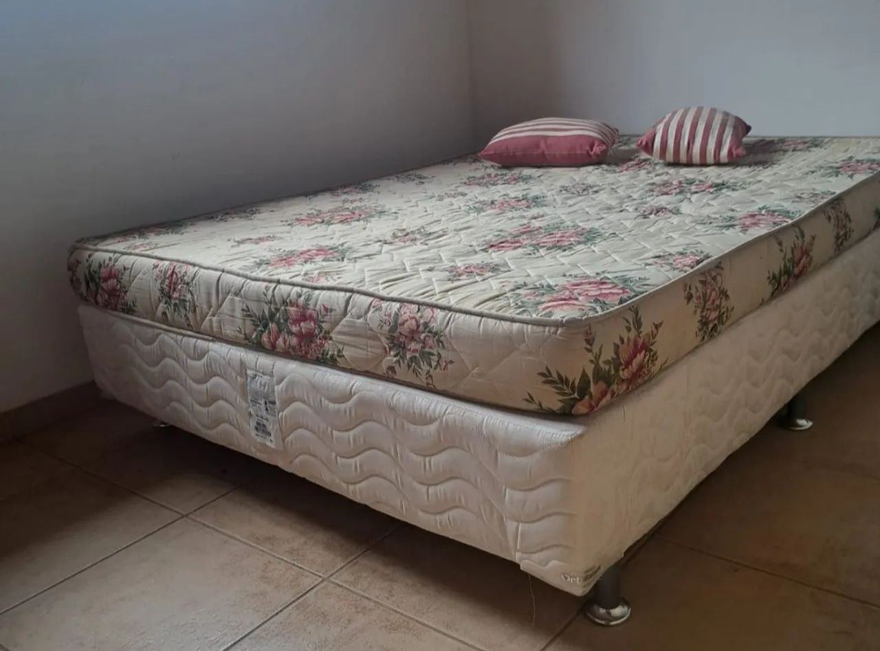 Cama blanche de casal com colchão ortobom - Foto 2