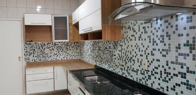Excelente apartamento de frente com varandão, 3 quartos na Vila da Penha - Foto 10