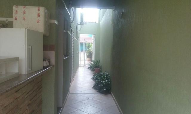 Venda - Excelente Sobrando, com 05 quartos no Cond. Res. Rio de Janeiro II - Foto 10