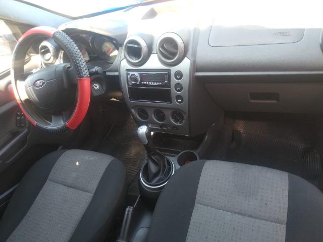 Ford Fiesta Sedam Flex - Foto 5